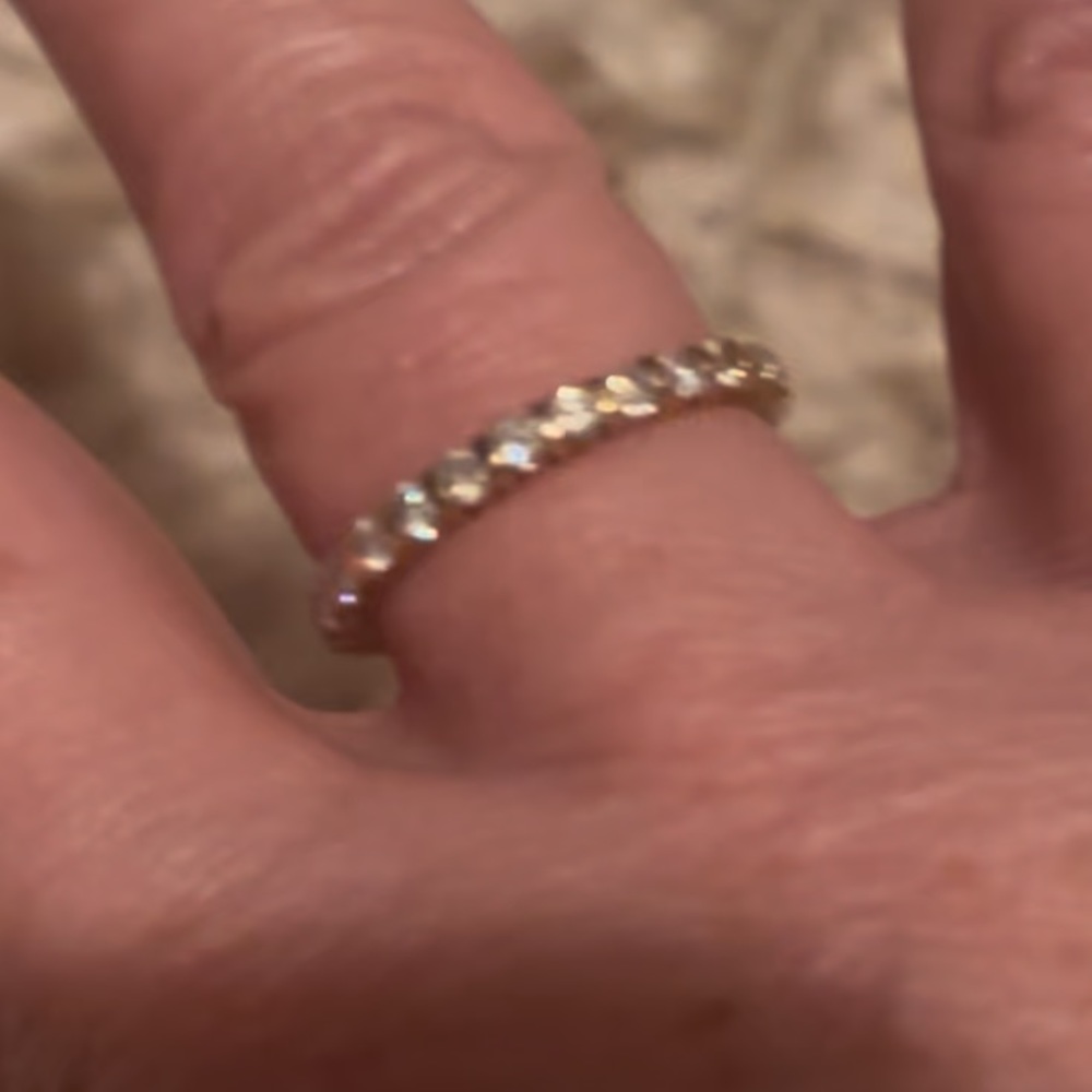 1ct natural diamond eternity band 14kt yellow gold.